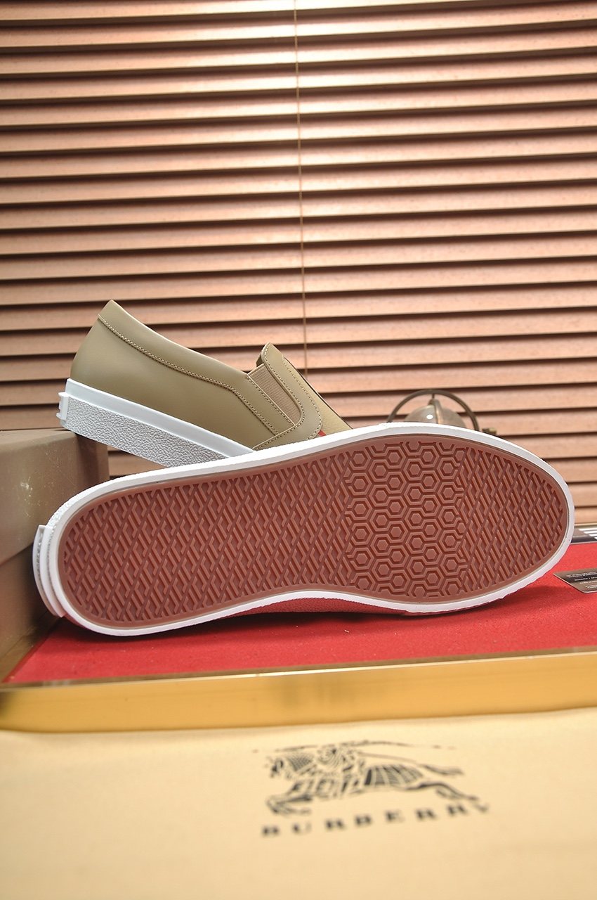 Burberry Beige Striped Slip-On Sneakers — detail