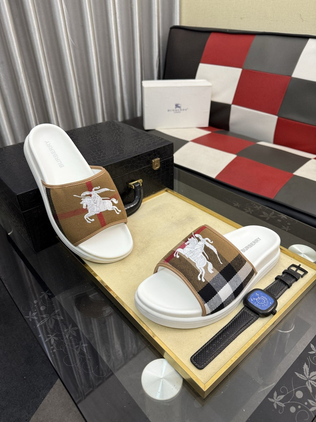 Burberry White Plaid Horse Motif Slide Sandals — model